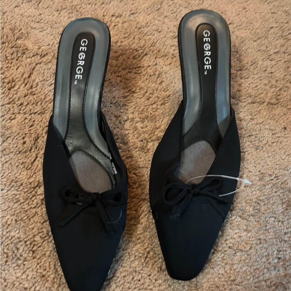 Kitten heels
